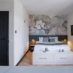 Carvala Boutique 4*