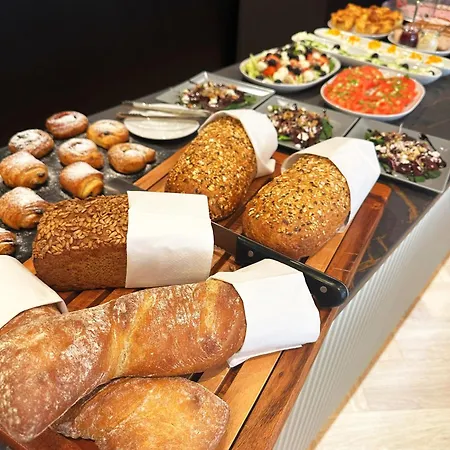 Carvala Boutique 4* Ζεστοκόβα