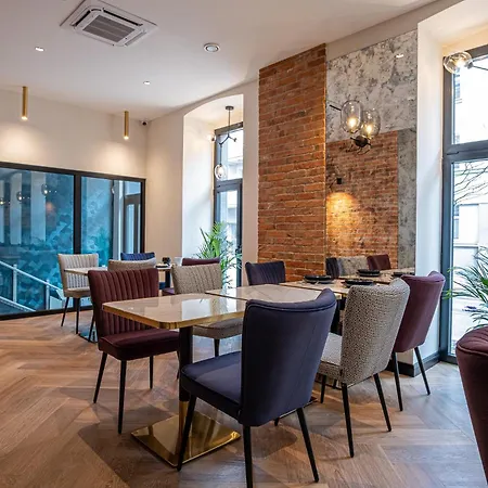 Ξενοδοχείο με διαμερίσματα Carvala Boutique 4*